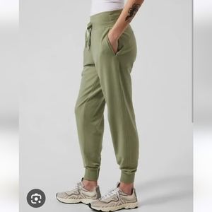 NWOT tag Athleta balance joggers
